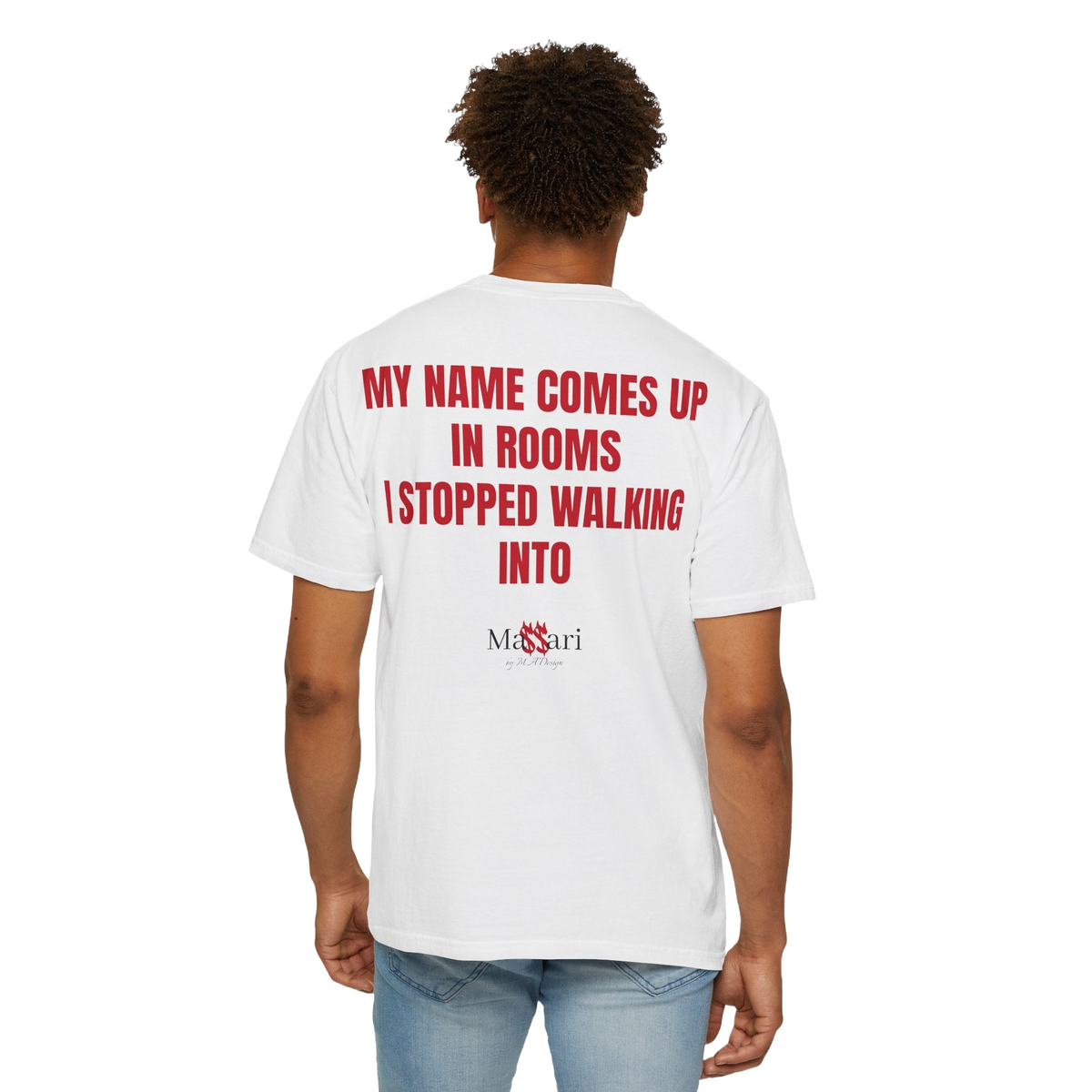 Massari My Name Comes Up in Rooms – Garment-Dyed T-Shirt – freigestellt